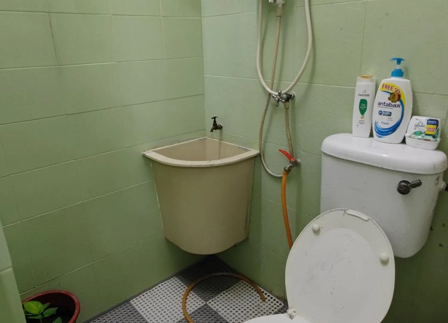 別荘 Penang Indoor Ktv Camping Tent Romantic Stay Up To 6 Pax Netflix Youtube Playstation Jelutong