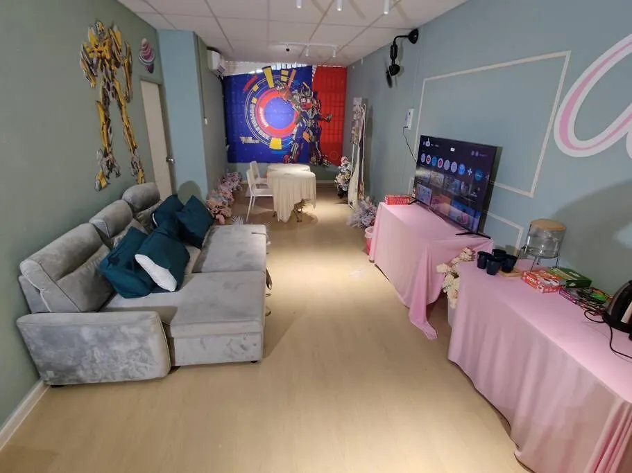 別荘 Penang Indoor Ktv Camping Tent Romantic Stay Up To 6 Pax Netflix Youtube Playstation Jelutong